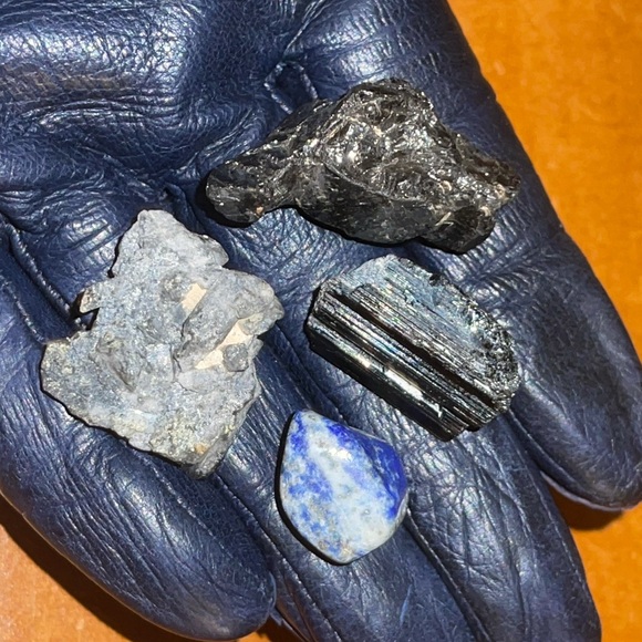 Mini Mineral Lot - Picture 4 of 12